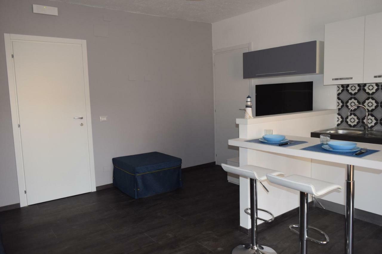Appartamento I Puritani On The Beach Giardini-Naxos Exterior foto